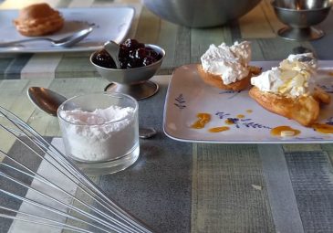 La confrérie des chevaliers fouetteurs de la crème chantilly