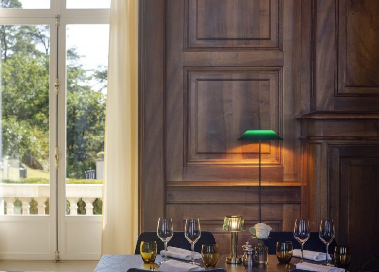 Restaurant & Bar Stradivarius - InterContinental Chantilly Château Mont Royal