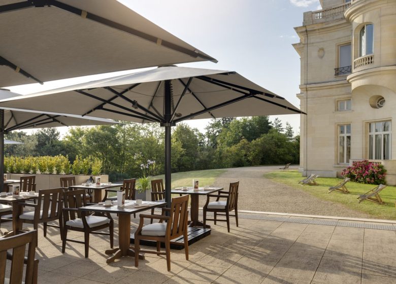 Restaurant & Bar Stradivarius - InterContinental Chantilly Château Mont Royal