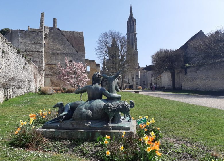 Parc et vestiges du Château royal