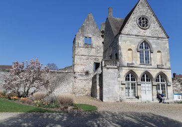 Parc et vestiges du Château royal