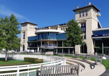 Restaurant panoramique de l’Hippodrome de Chantilly