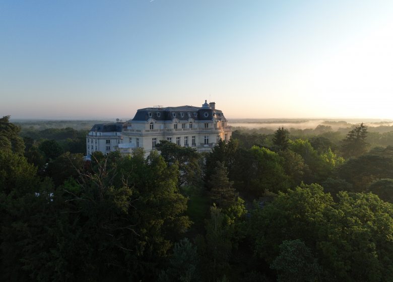 Restaurant & Bar Stradivarius - InterContinental Chantilly Château Mont Royal