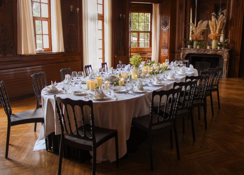 Château Jeanne & the Forest