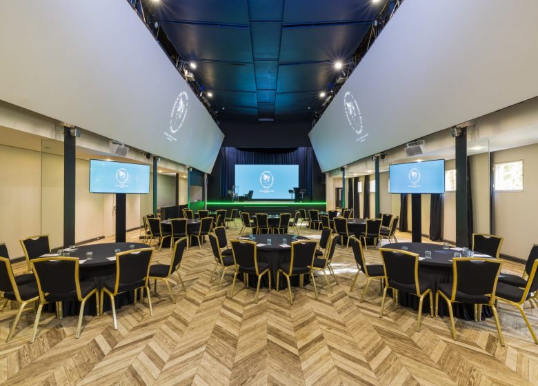 Château Jeanne & the Forest