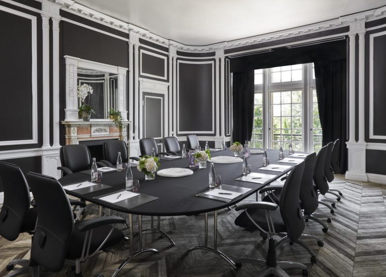 Château Jeanne & the Forest