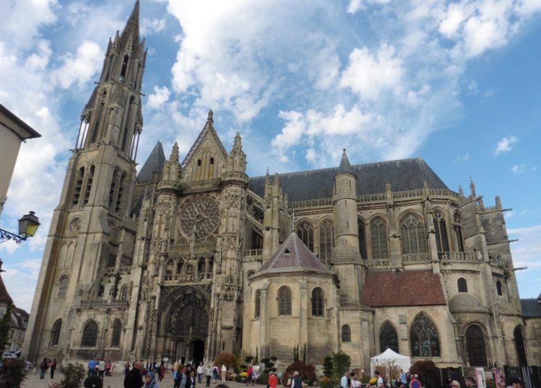 Fermée temporairement - Cathédrale Notre Dame de Senlis